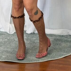 ✿ ruffled lace knee socks ✿